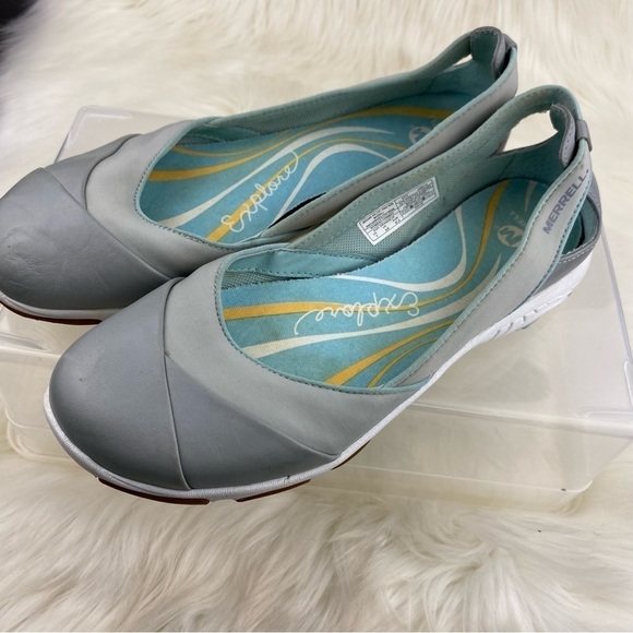 MERRELL FLATS SLIP ON SHOES SIZE 7 - Picture 2 of 8